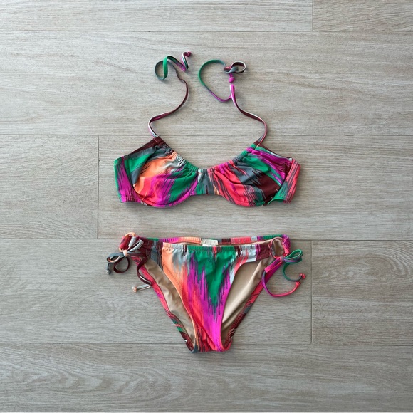 Madewell Electric Ikat Bikini set. Madewell J.Crew colorful bikini set. - Picture 4 of 10